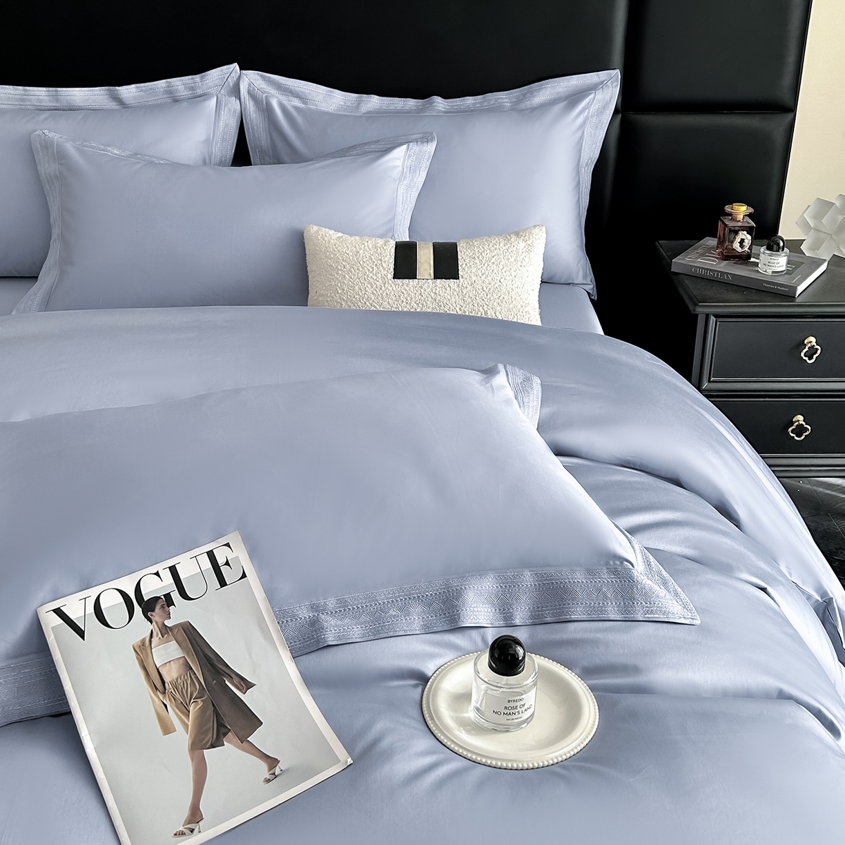 91家纺网 家纺一手货源 找家纺 置顶家纺 2025新款50双股支长绒棉纯棉宽边四件套-米西雅 米西雅-米灰色