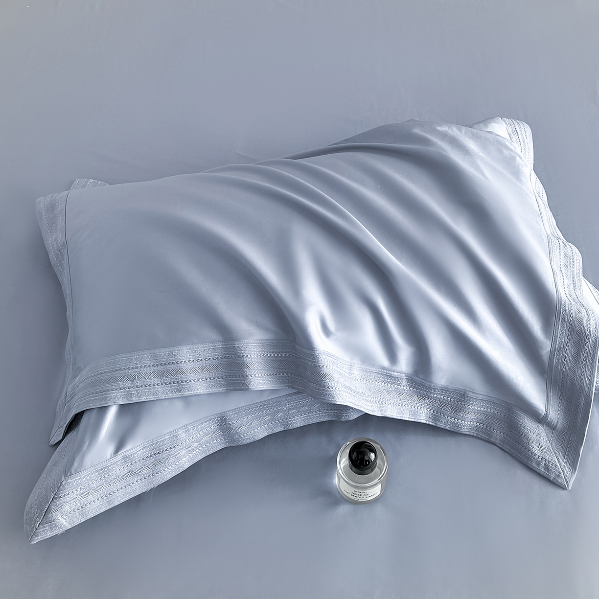 91家纺网 家纺一手货源 找家纺 置顶家纺 2025新款50双股支长绒棉纯棉宽边四件套-米西雅 米西雅-米灰色