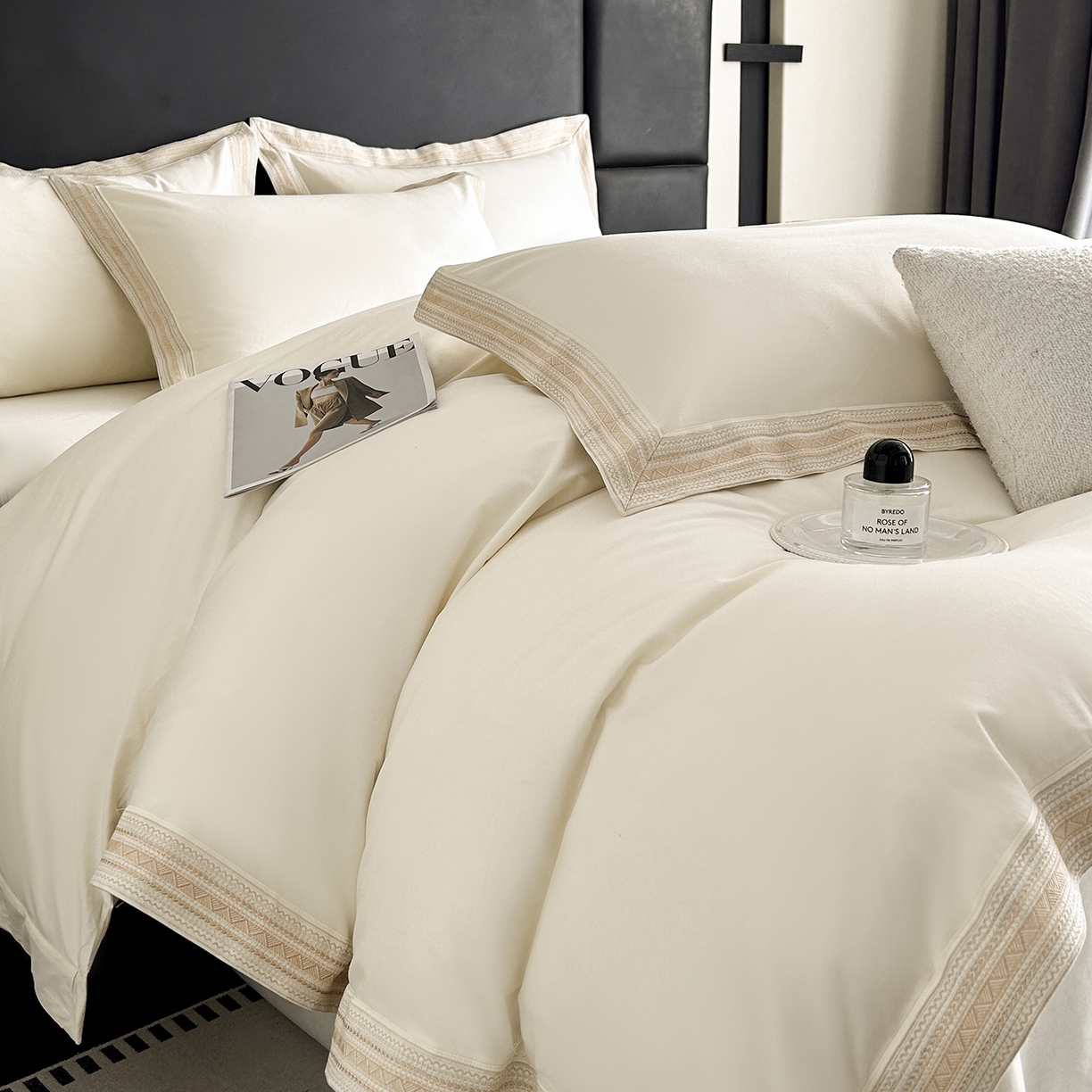 91家纺网 家纺一手货源 找家纺 置顶家纺 2025新款50双股支长绒棉纯棉宽边四件套-米西雅 米西雅-奶昔白