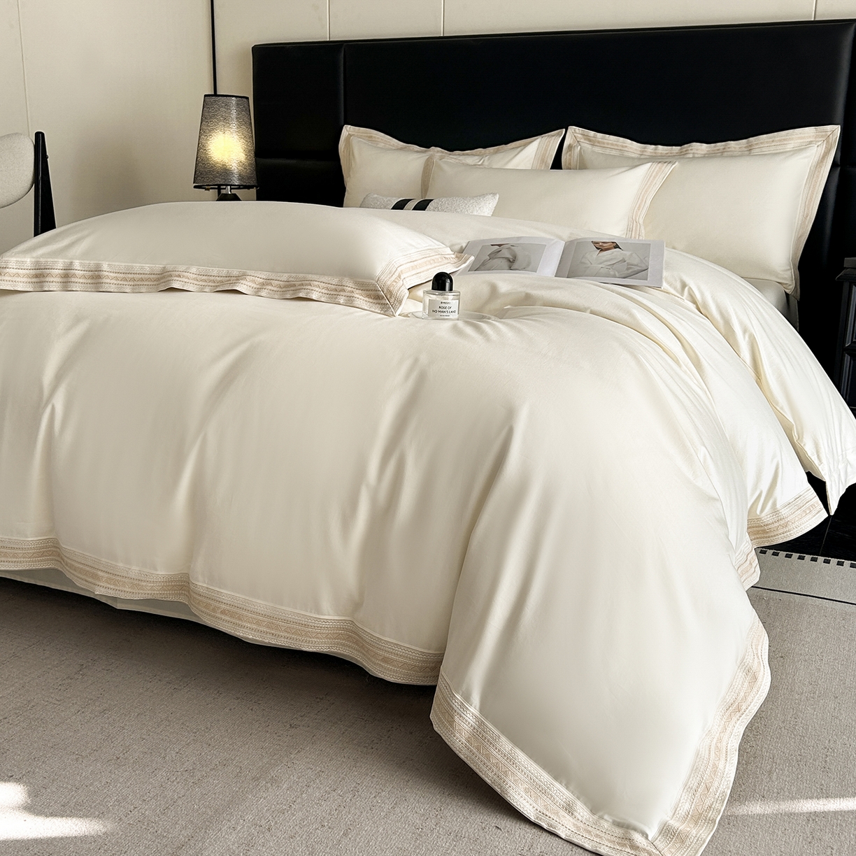 91家纺网 家纺一手货源 找家纺 置顶家纺 2025新款50双股支长绒棉纯棉宽边四件套-米西雅 米西雅-奶昔白