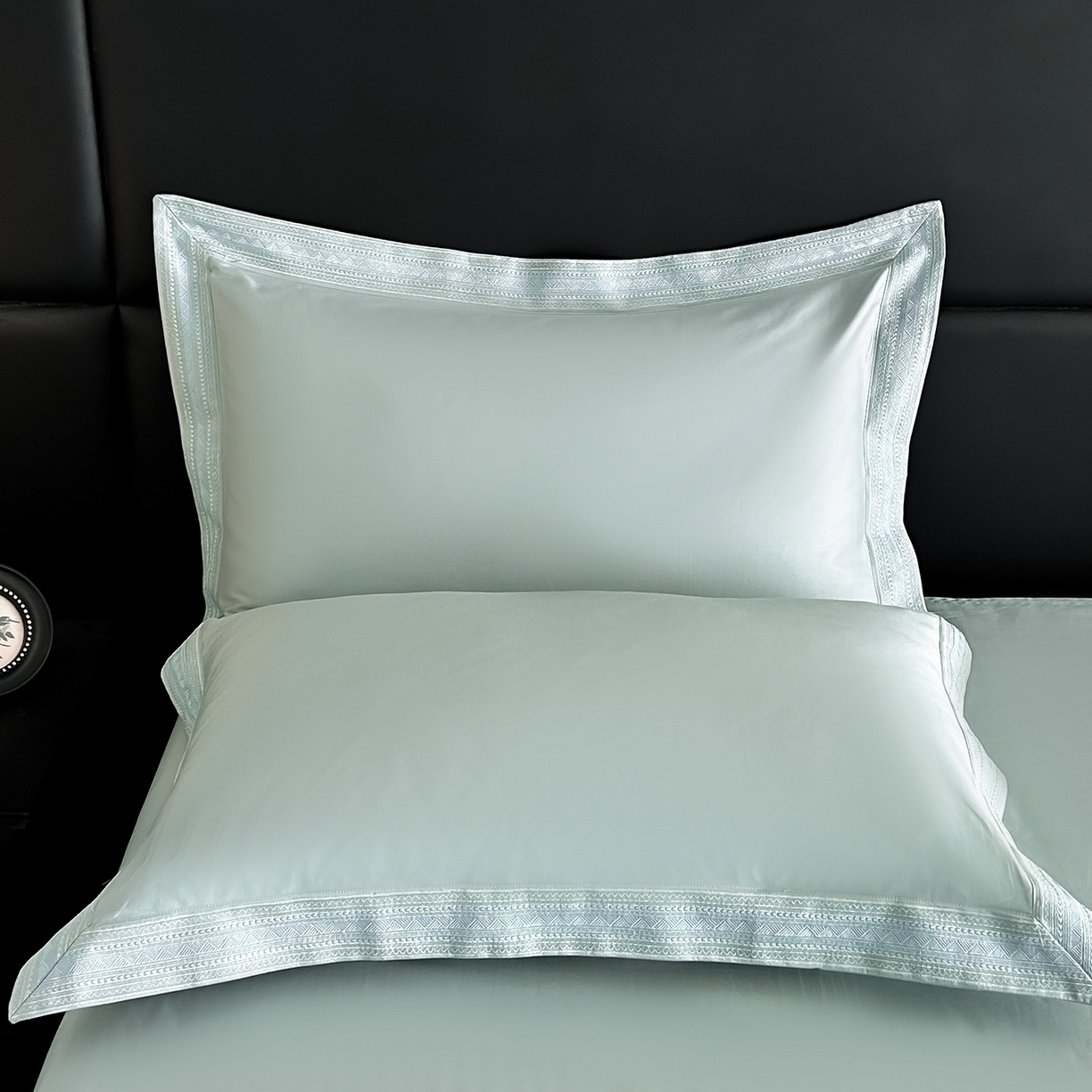 91家纺网 家纺一手货源 找家纺 置顶家纺 2025新款50双股支长绒棉纯棉宽边四件套-米西雅 米西雅-水蓝