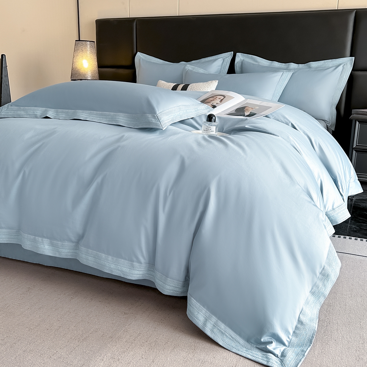 91家纺网 家纺一手货源 找家纺 置顶家纺 2025新款50双股支长绒棉纯棉宽边四件套-米西雅 米西雅-天蓝