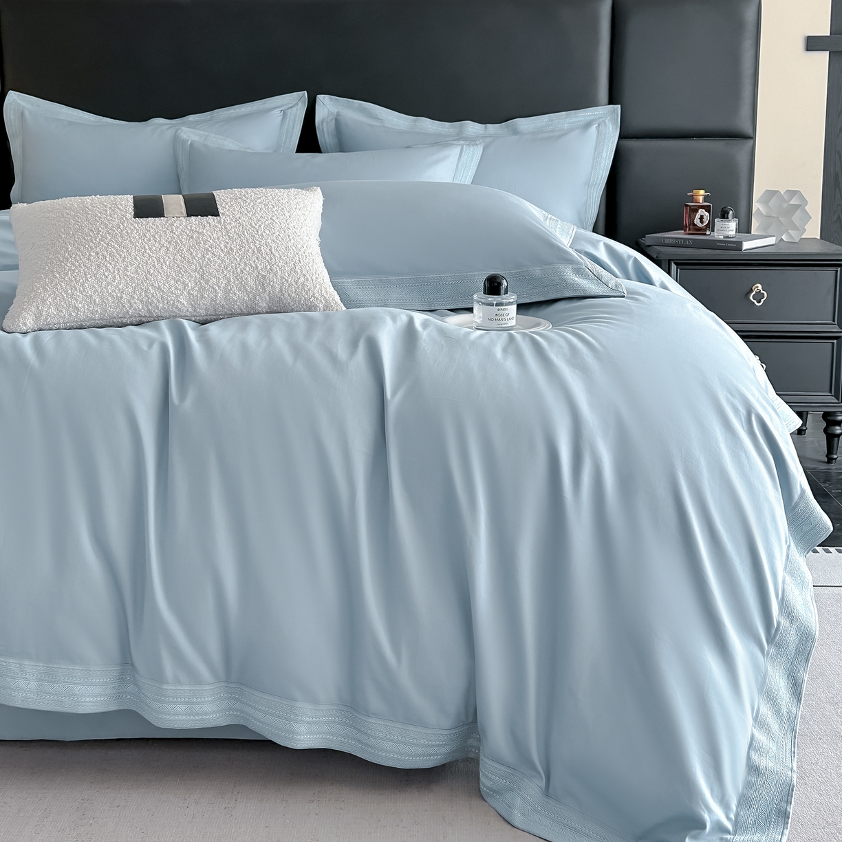 91家纺网 家纺一手货源 找家纺 置顶家纺 2025新款50双股支长绒棉纯棉宽边四件套-米西雅 米西雅-天蓝