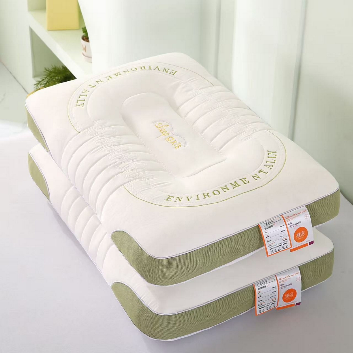 91家纺网 家纺一手货源 找家纺 云熙枕业 2026新款英文刺绣按摩枕  枕头枕芯 墨绿色