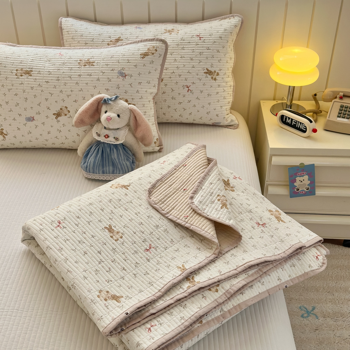 91家纺网 家纺一手货源 找家纺 乐童家纺 2026新款双面纯棉小清新印花床盖款四件套 床盖款-布偶兔兔