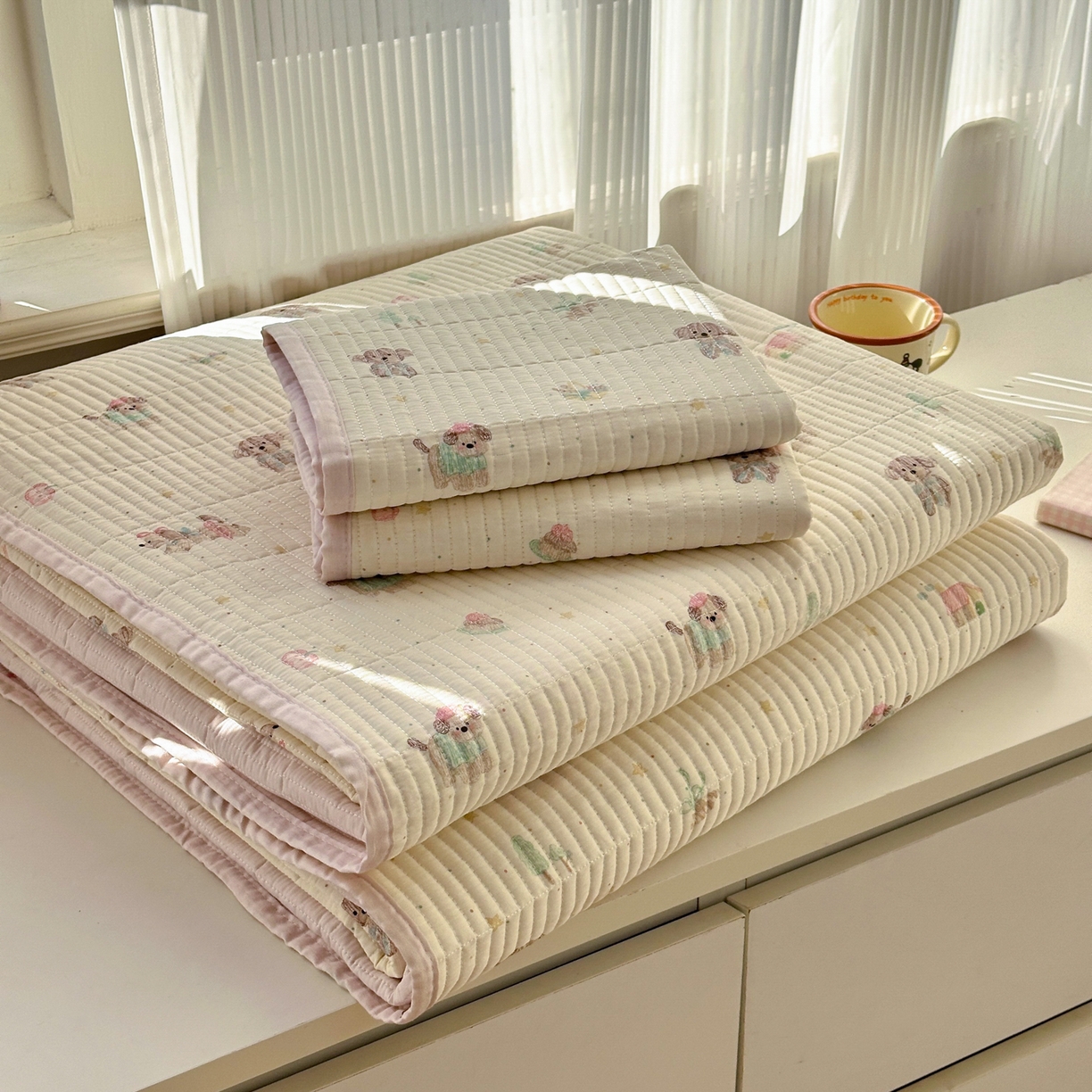 91家纺网 家纺一手货源 找家纺 乐童家纺 2026新款双面纯棉小清新印花床盖款四件套 床盖款-彩绘汪汪