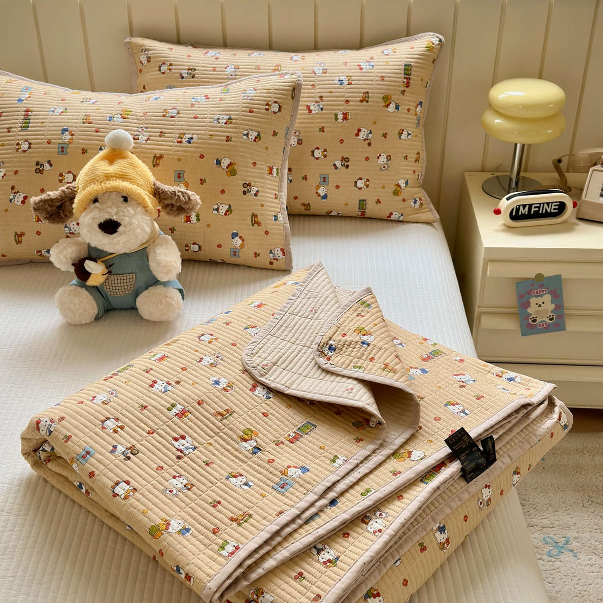 91家纺网 家纺一手货源 找家纺 乐童家纺 2026新款双面纯棉小清新印花床盖款四件套 床盖款-凯蒂软糖 咖