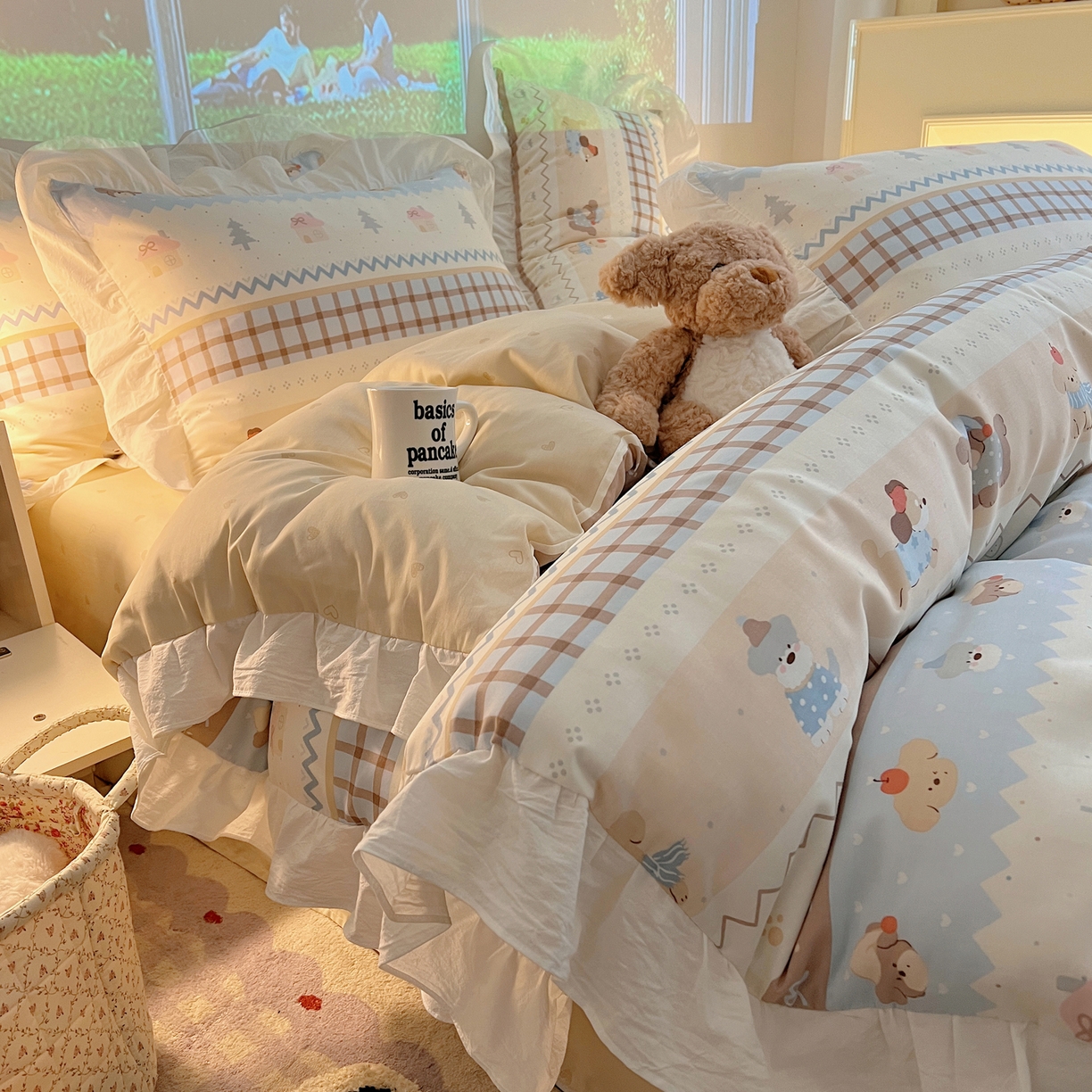 91家纺网 家纺一手货源 找家纺 六巷胡同 2026春夏新款韩系花边款卡通全棉四件套（第二系列）风格一 花边费尔岛狗狗