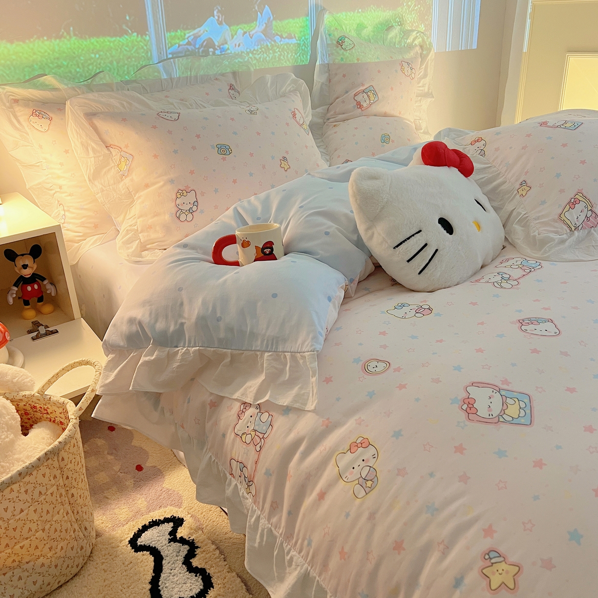 91家纺网 家纺一手货源 找家纺 六巷胡同 2026春夏新款韩系花边款卡通全棉四件套（第二系列）风格一 花边粉星闺蜜喵