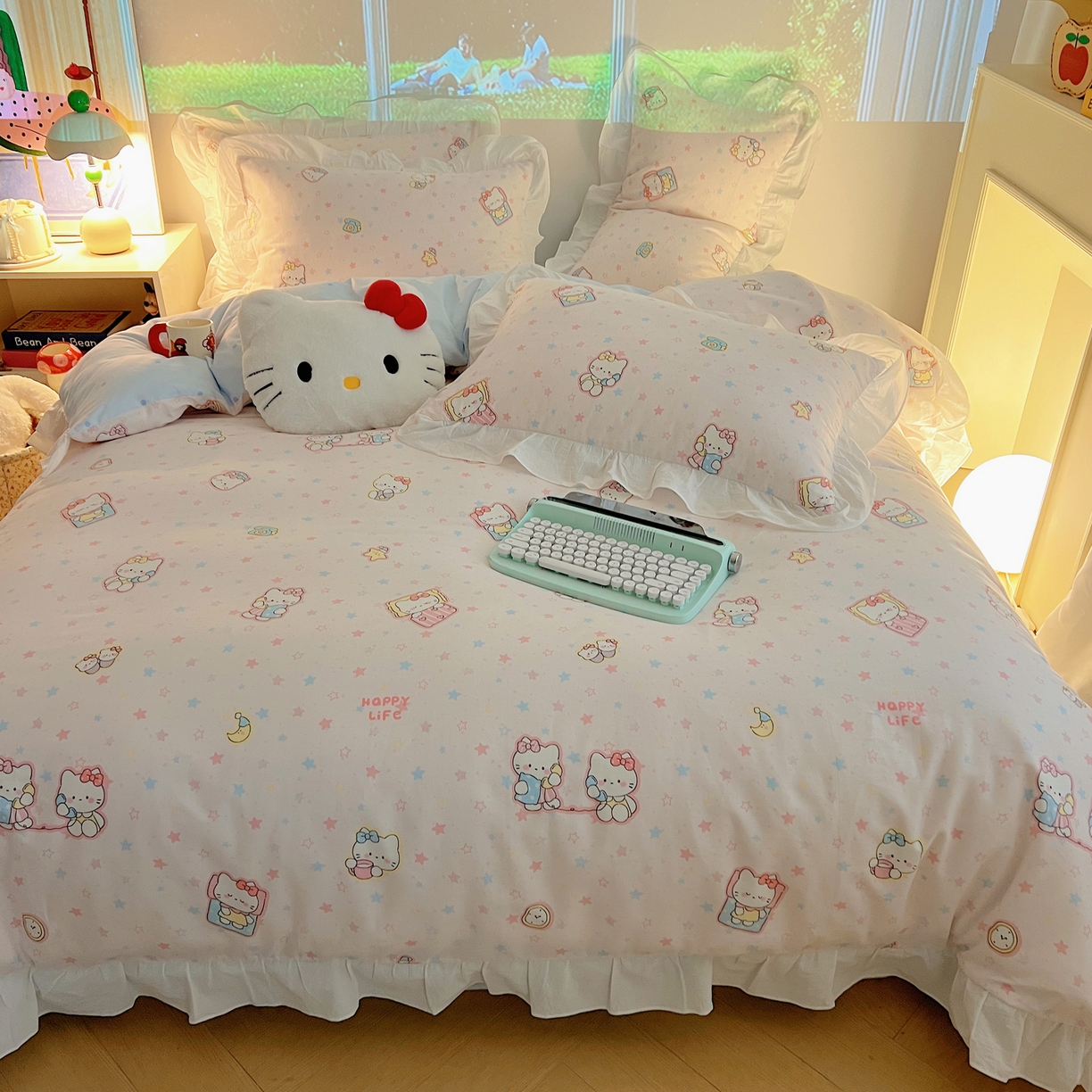 91家纺网 家纺一手货源 找家纺 六巷胡同 2026春夏新款韩系花边款卡通全棉四件套（第二系列）风格一 花边粉星闺蜜喵