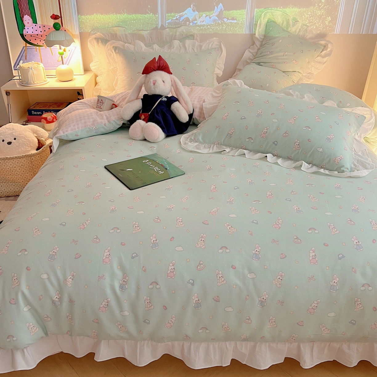 91家纺网 家纺一手货源 找家纺 六巷胡同 2026春夏新款韩系花边款卡通全棉四件套（第二系列）风格一 花边萝莉邦尼兔