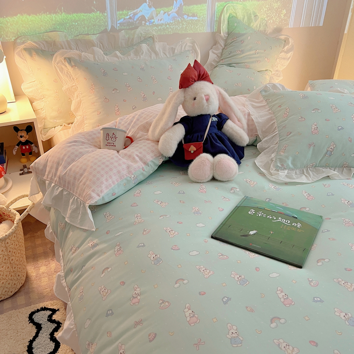 91家纺网 家纺一手货源 找家纺 六巷胡同 2026春夏新款韩系花边款卡通全棉四件套（第二系列）风格一 花边萝莉邦尼兔