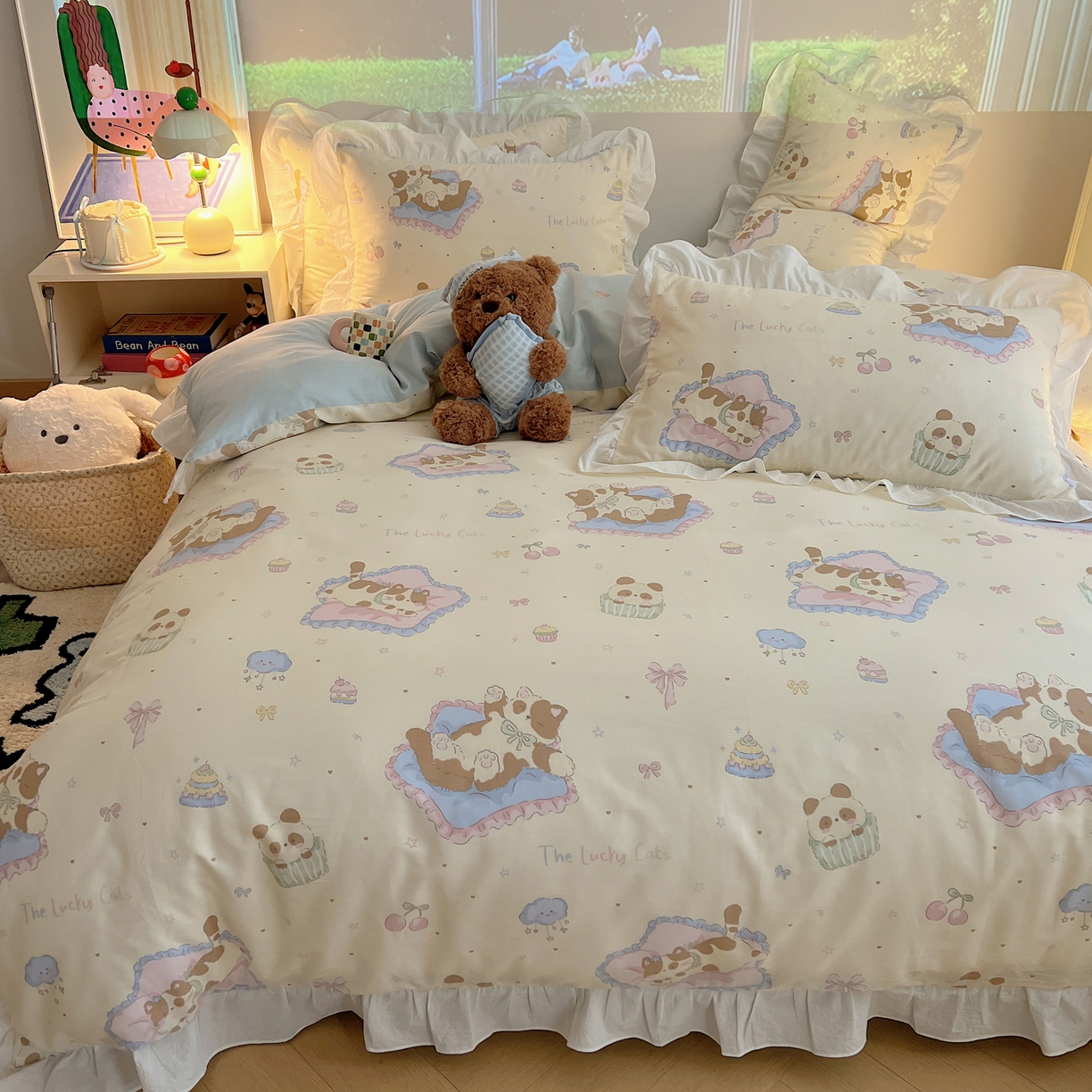 91家纺网 家纺一手货源 找家纺 六巷胡同 2026春夏新款韩系花边款卡通全棉四件套（第二系列）风格一 花边慵懒猫咪崽