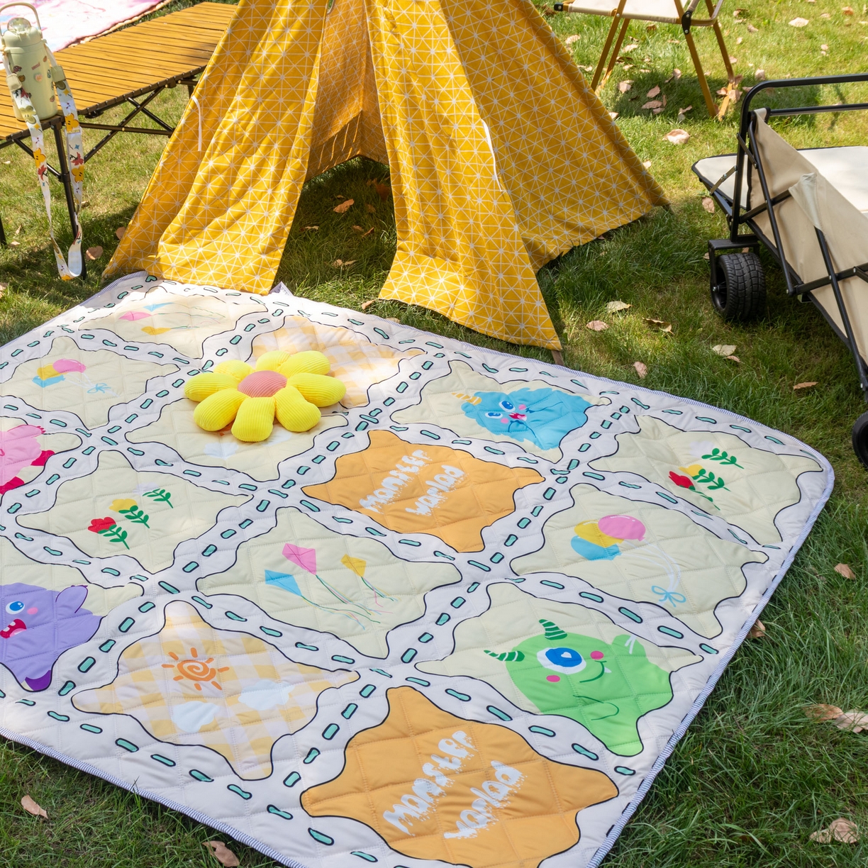 91家纺网 家纺一手货源 找家纺 欣宜家纺 2025新款铝底防水野餐垫防潮宝宝地垫爬爬垫露营垫帐篷垫 变脸怪兽