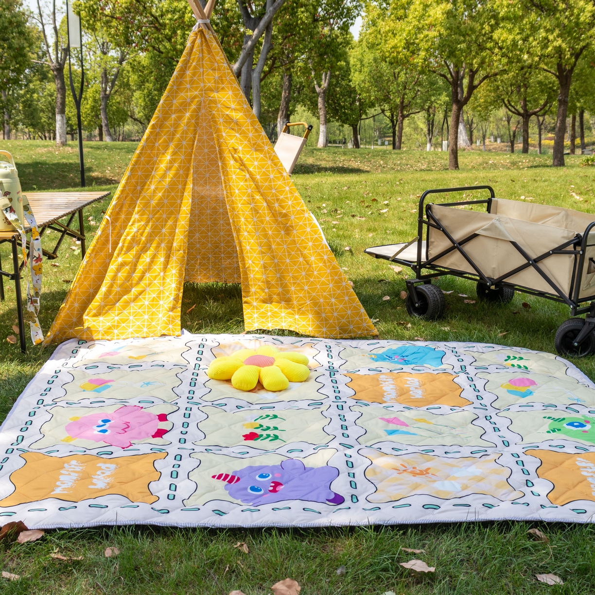 91家纺网 家纺一手货源 找家纺 欣宜家纺 2025新款铝底防水野餐垫防潮宝宝地垫爬爬垫露营垫帐篷垫 变脸怪兽