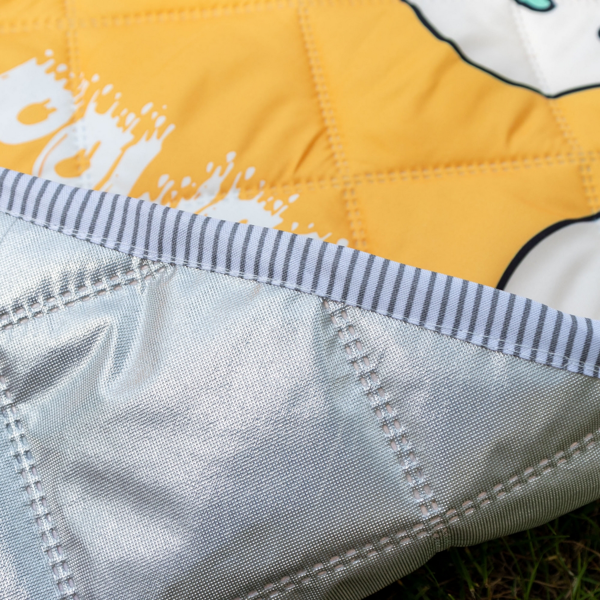 91家纺网 家纺一手货源 找家纺 欣宜家纺 2025新款铝底防水野餐垫防潮宝宝地垫爬爬垫露营垫帐篷垫 变脸怪兽