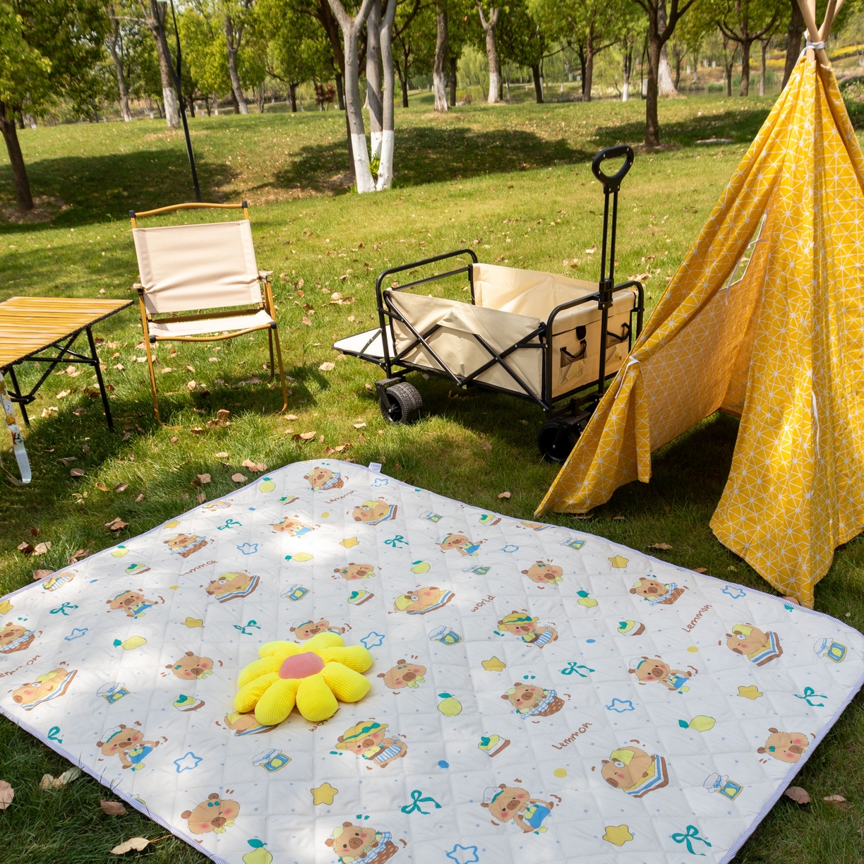 91家纺网 家纺一手货源 找家纺 欣宜家纺 2025新款铝底防水野餐垫防潮宝宝地垫爬爬垫露营垫帐篷垫 波点卡皮