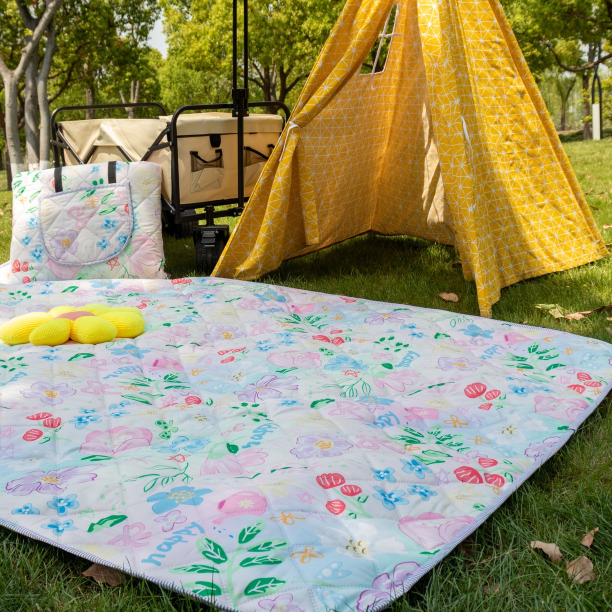 91家纺网 家纺一手货源 找家纺 欣宜家纺 2025新款铝底防水野餐垫防潮宝宝地垫爬爬垫露营垫帐篷垫 花漫天