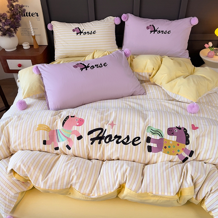 91家纺网 家纺一手货源 找家纺 （总）炫拼家纺 2026新款卡通毛巾绣A类全棉40支水洗棉贴布绣平绣纯棉四件套-毛球系列（专票6-7%）