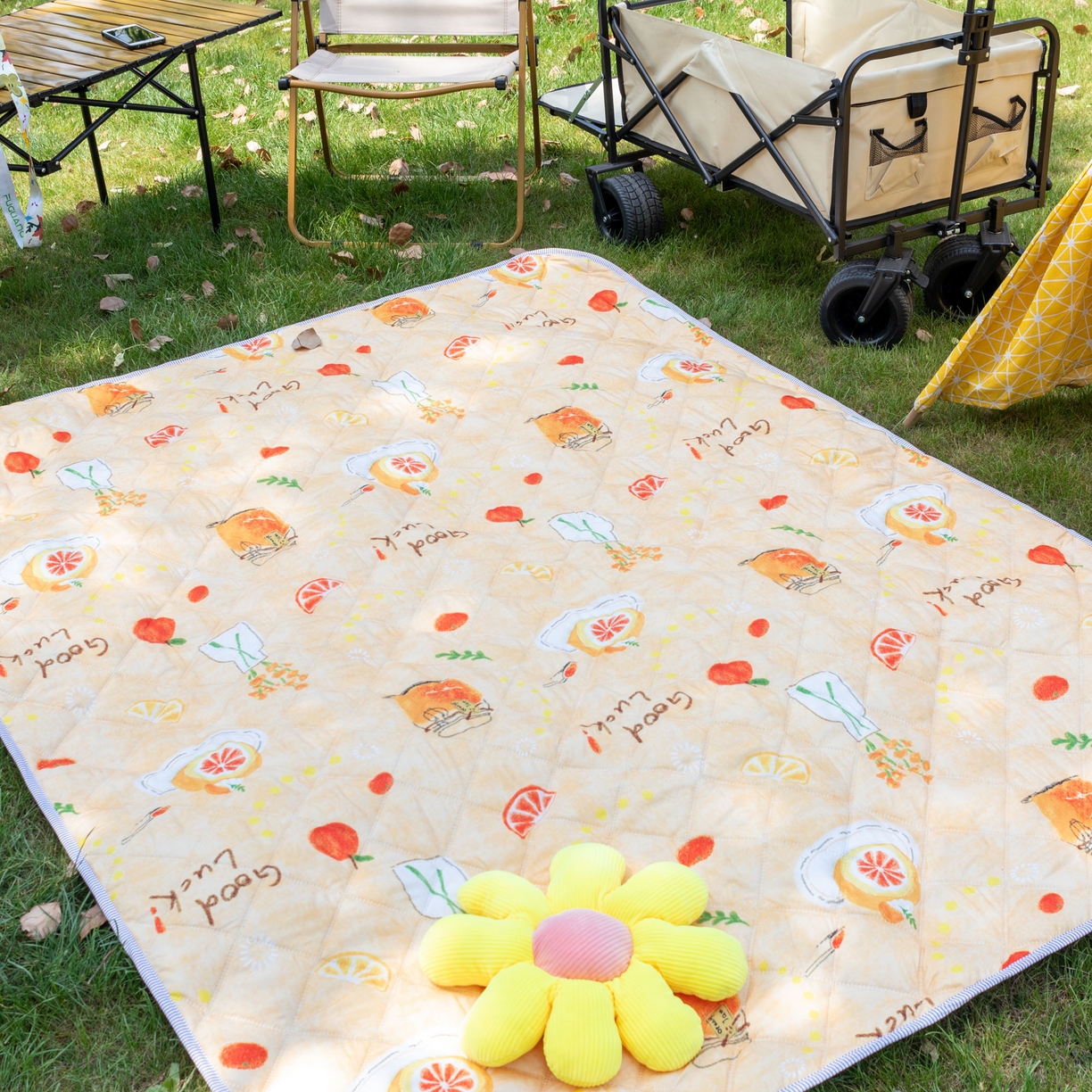 91家纺网 家纺一手货源 找家纺 欣宜家纺 2025新款铝底防水野餐垫防潮宝宝地垫爬爬垫露营垫帐篷垫 橘子酱