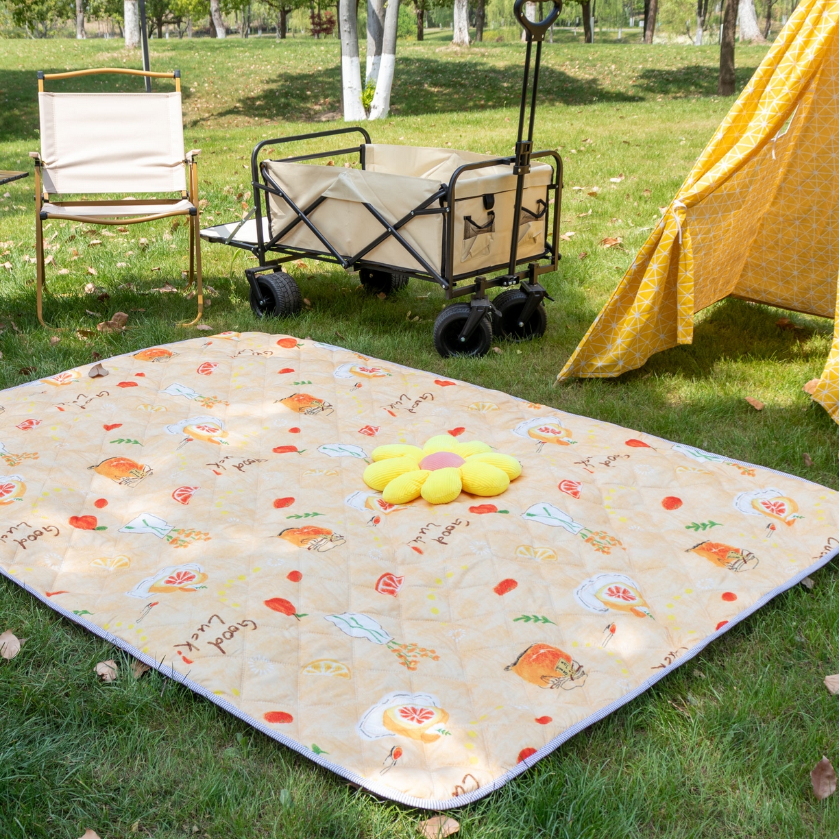 91家纺网 家纺一手货源 找家纺 欣宜家纺 2025新款铝底防水野餐垫防潮宝宝地垫爬爬垫露营垫帐篷垫 橘子酱