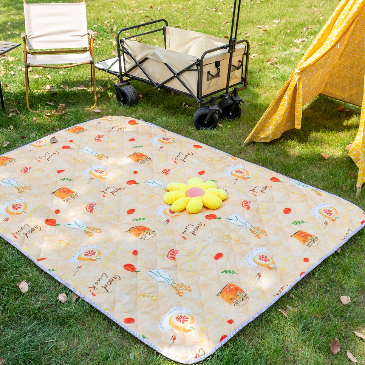 91家纺网 家纺一手货源 找家纺 欣宜家纺 2025新款铝底防水野餐垫防潮宝宝地垫爬爬垫露营垫帐篷垫 橘子酱