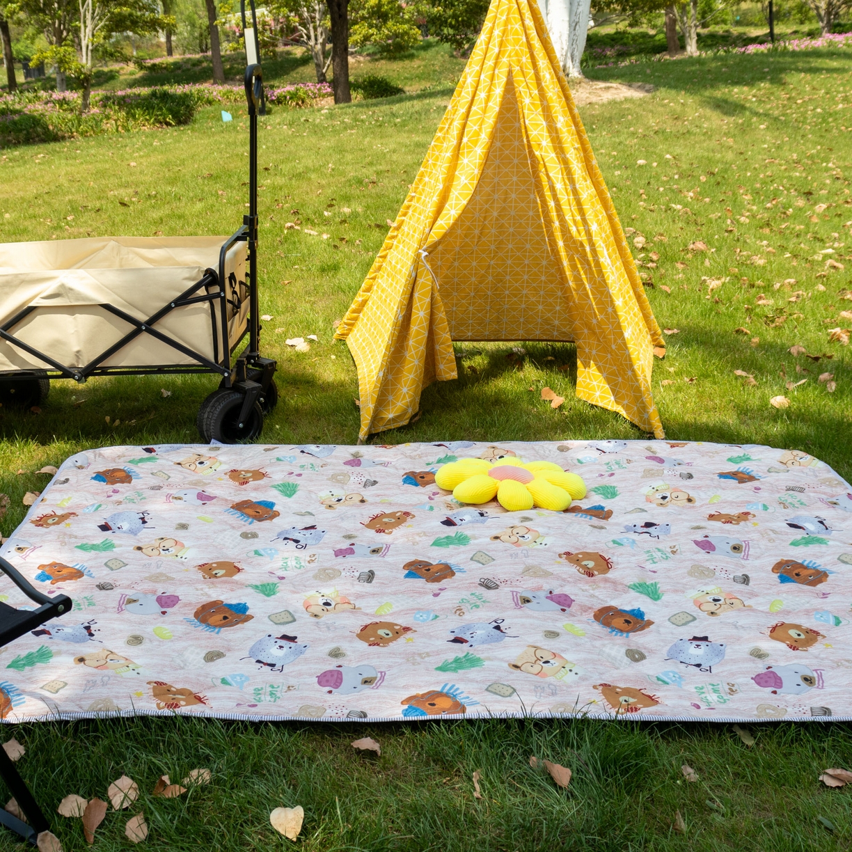 91家纺网 家纺一手货源 找家纺 欣宜家纺 2025新款铝底防水野餐垫防潮宝宝地垫爬爬垫露营垫帐篷垫 咖啡熊