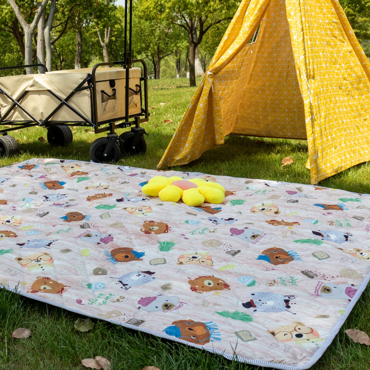 91家纺网 家纺一手货源 找家纺 欣宜家纺 2025新款铝底防水野餐垫防潮宝宝地垫爬爬垫露营垫帐篷垫 咖啡熊