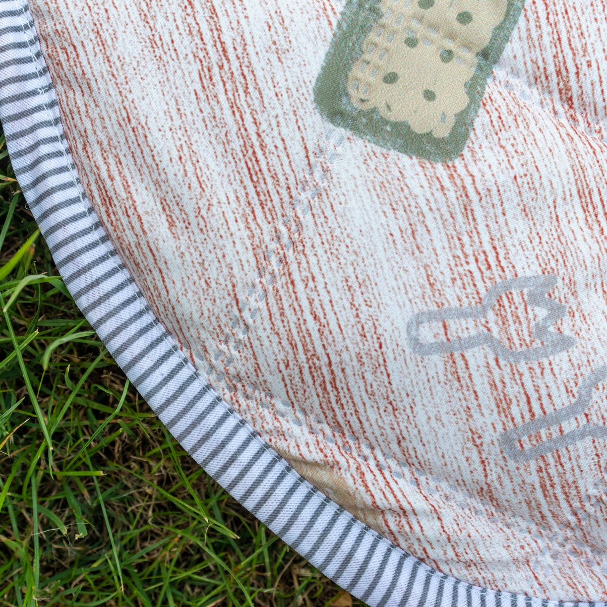 91家纺网 家纺一手货源 找家纺 欣宜家纺 2025新款铝底防水野餐垫防潮宝宝地垫爬爬垫露营垫帐篷垫 咖啡熊