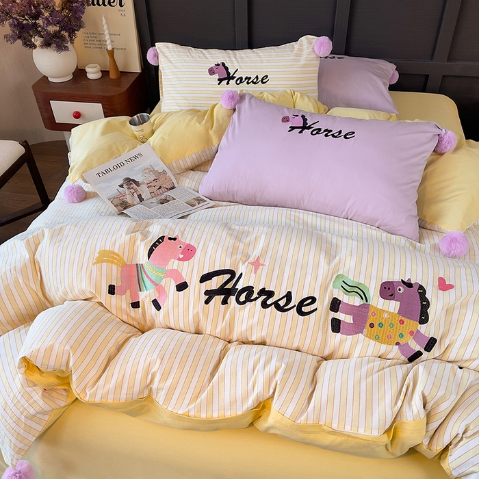 91家纺网 家纺一手货源 找家纺 炫拼家纺 2026新款卡通毛巾绣A类全棉40支水洗棉贴布绣平绣纯棉四件套-毛球系列 毛球-快乐小马