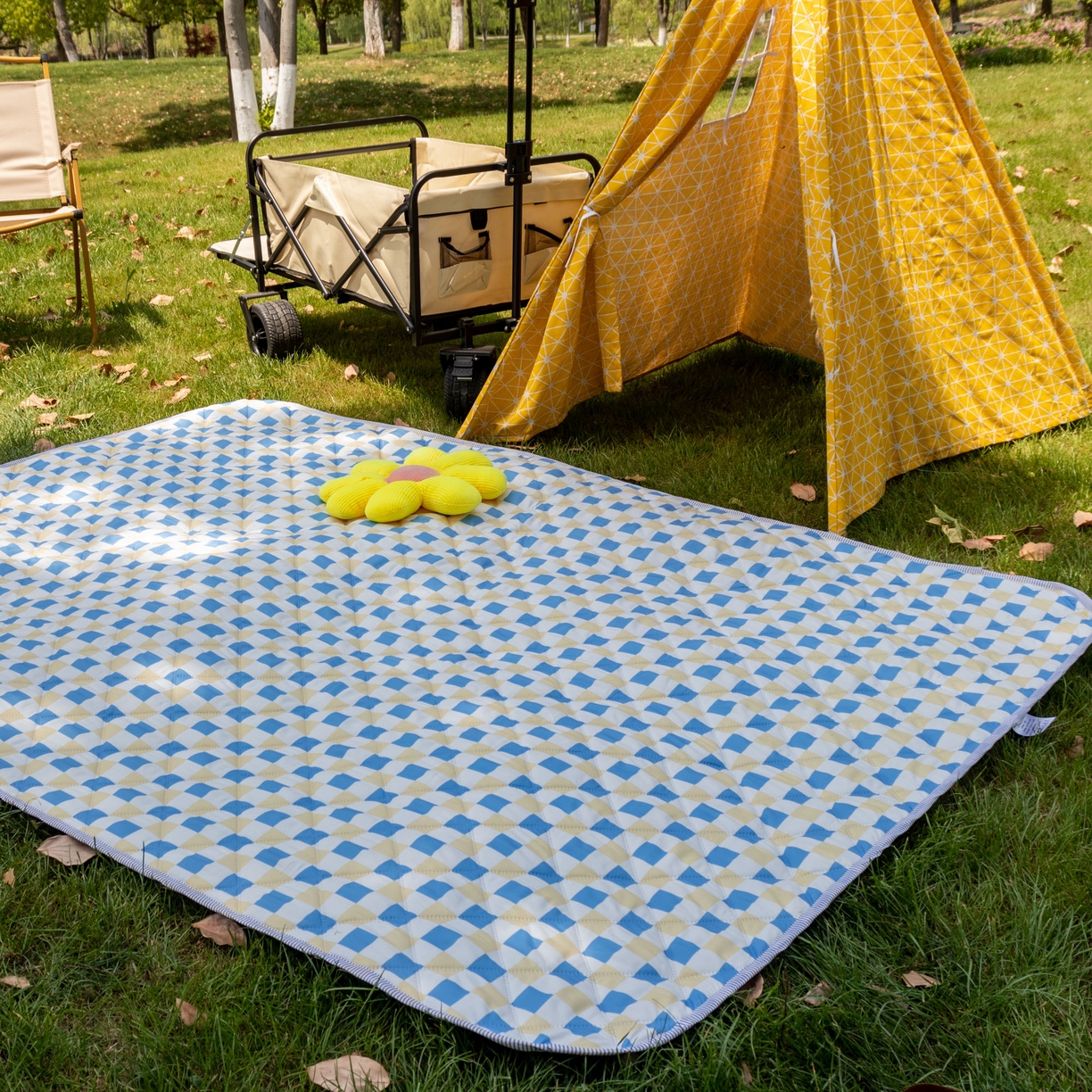 91家纺网 家纺一手货源 找家纺 欣宜家纺 2025新款铝底防水野餐垫防潮宝宝地垫爬爬垫露营垫帐篷垫 蓝格子