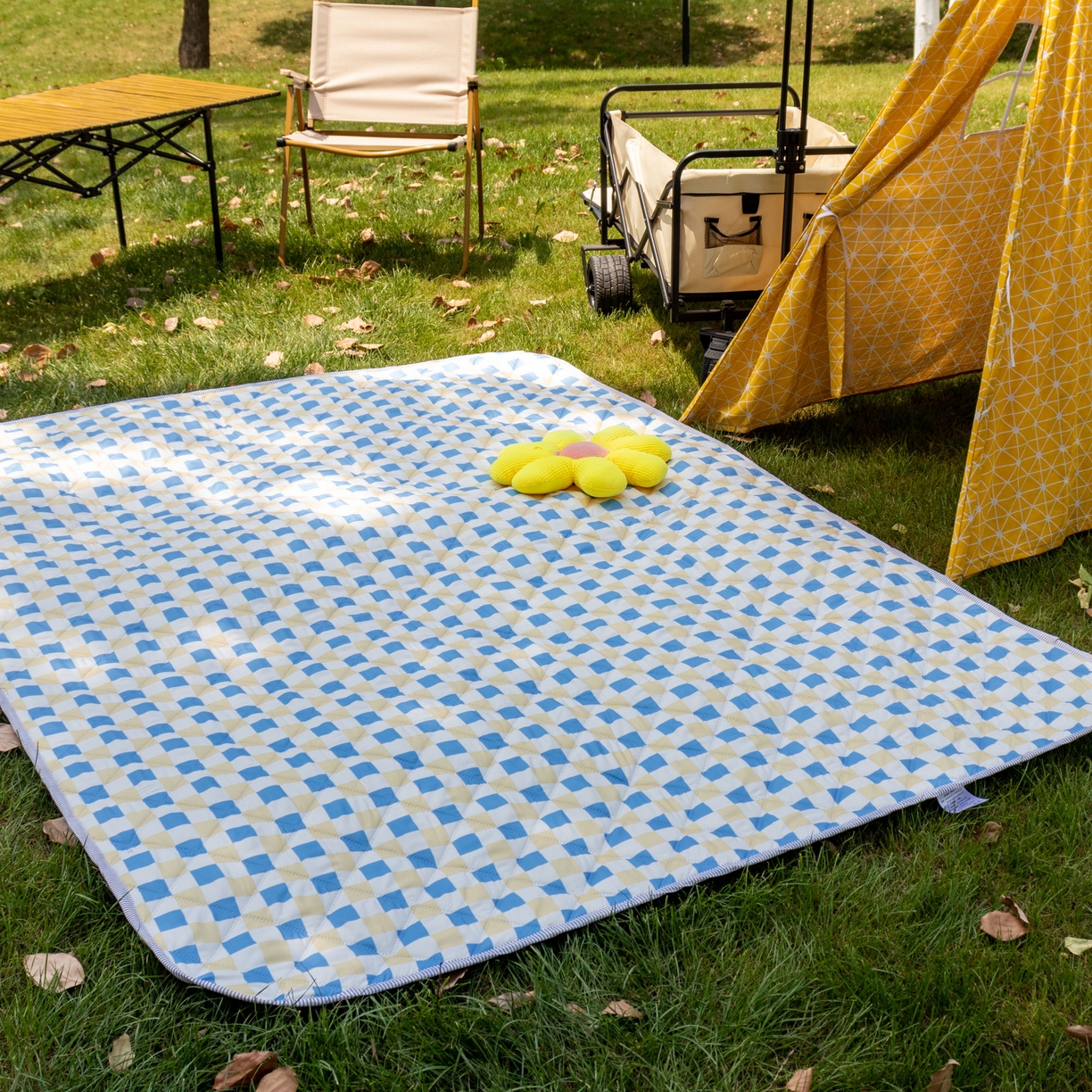 91家纺网 家纺一手货源 找家纺 欣宜家纺 2025新款铝底防水野餐垫防潮宝宝地垫爬爬垫露营垫帐篷垫 蓝格子
