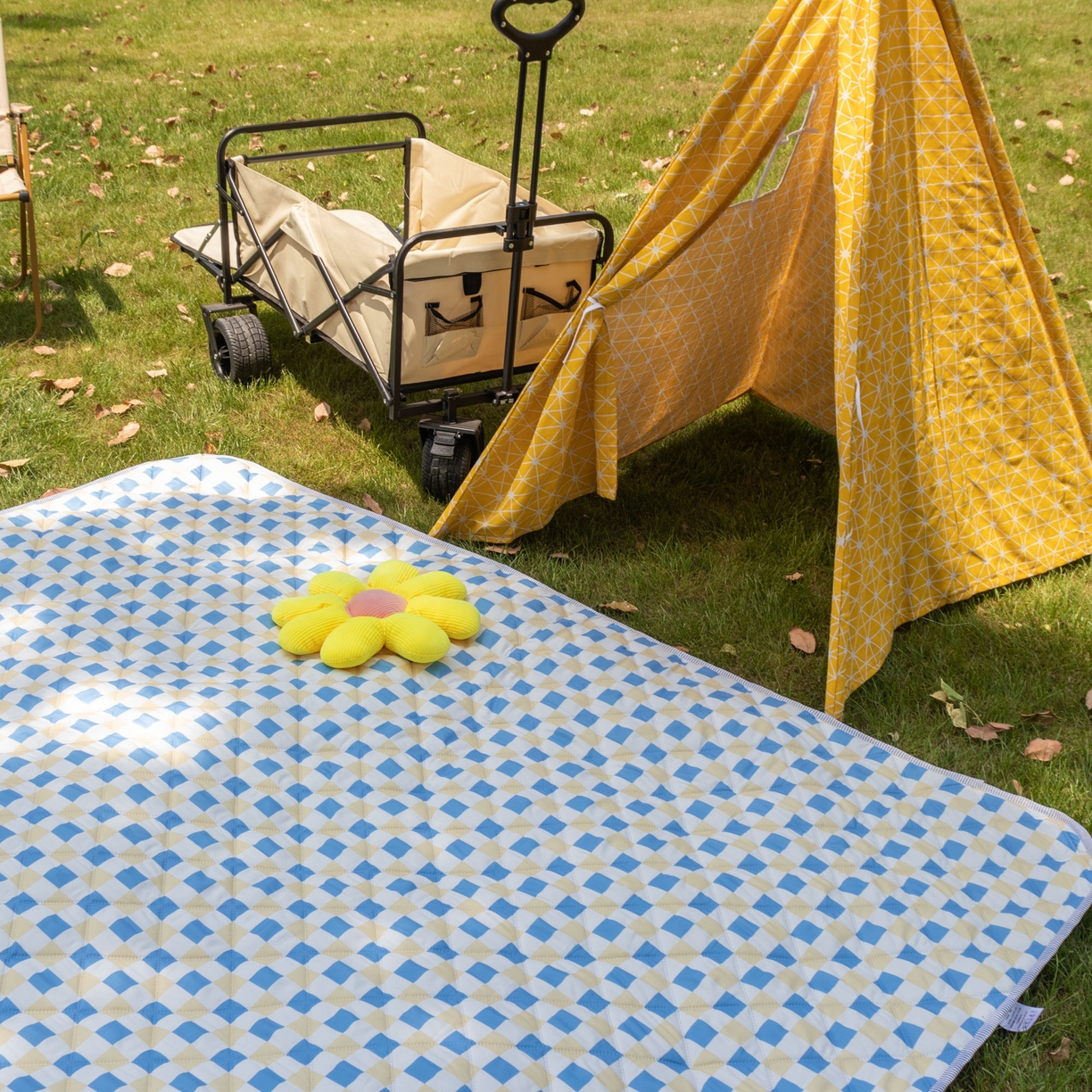 91家纺网 家纺一手货源 找家纺 欣宜家纺 2025新款铝底防水野餐垫防潮宝宝地垫爬爬垫露营垫帐篷垫 蓝格子