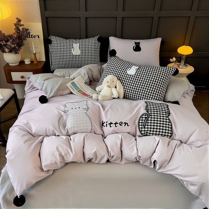 91家纺网 家纺一手货源 找家纺 炫拼家纺 2026新款卡通毛巾绣A类全棉40支水洗棉贴布绣平绣纯棉四件套-毛球系列 毛球-俩小无猜