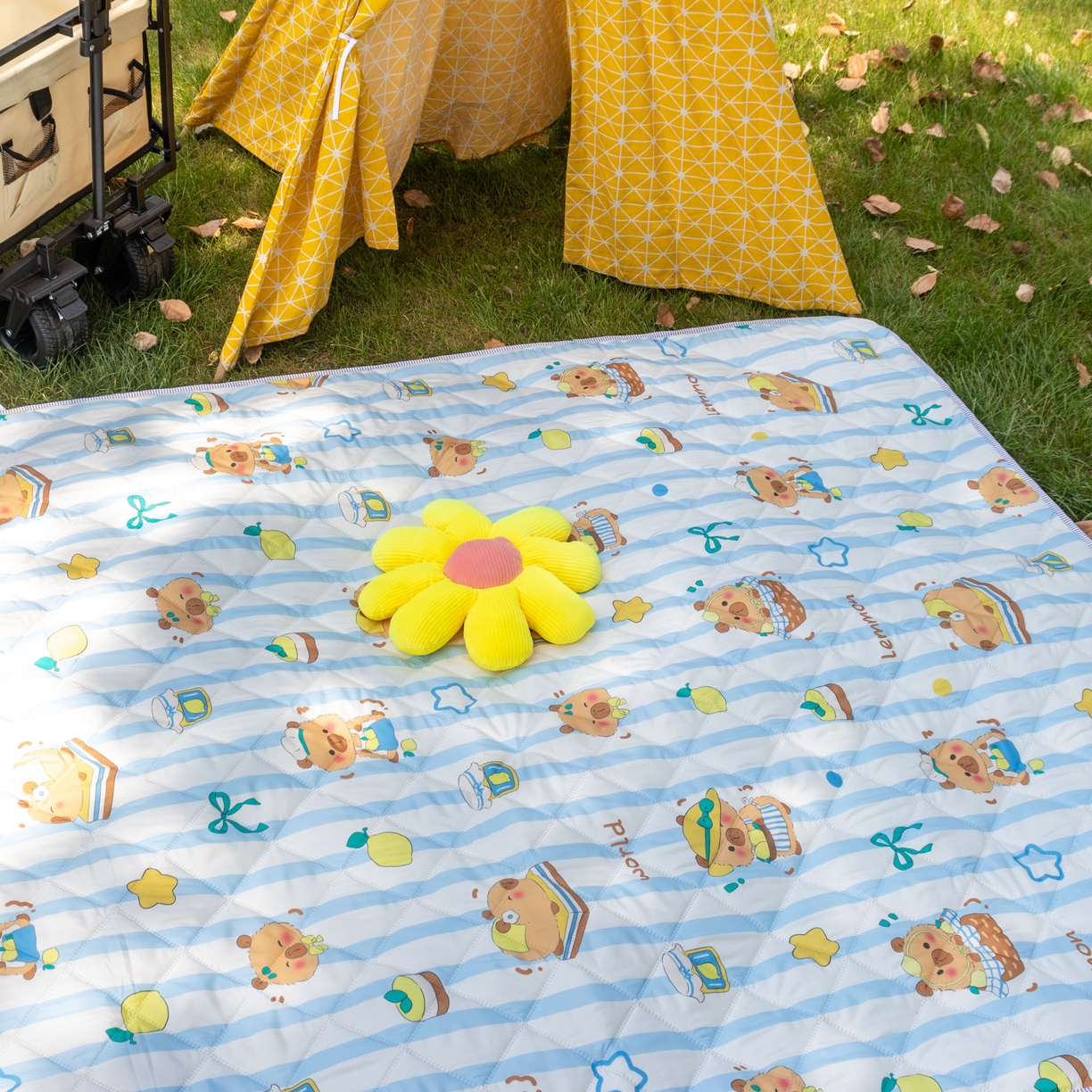 91家纺网 家纺一手货源 找家纺 欣宜家纺 2025新款铝底防水野餐垫防潮宝宝地垫爬爬垫露营垫帐篷垫 蓝条卡皮