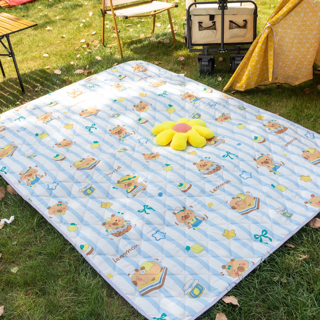 91家纺网 家纺一手货源 找家纺 欣宜家纺 2025新款铝底防水野餐垫防潮宝宝地垫爬爬垫露营垫帐篷垫 蓝条卡皮