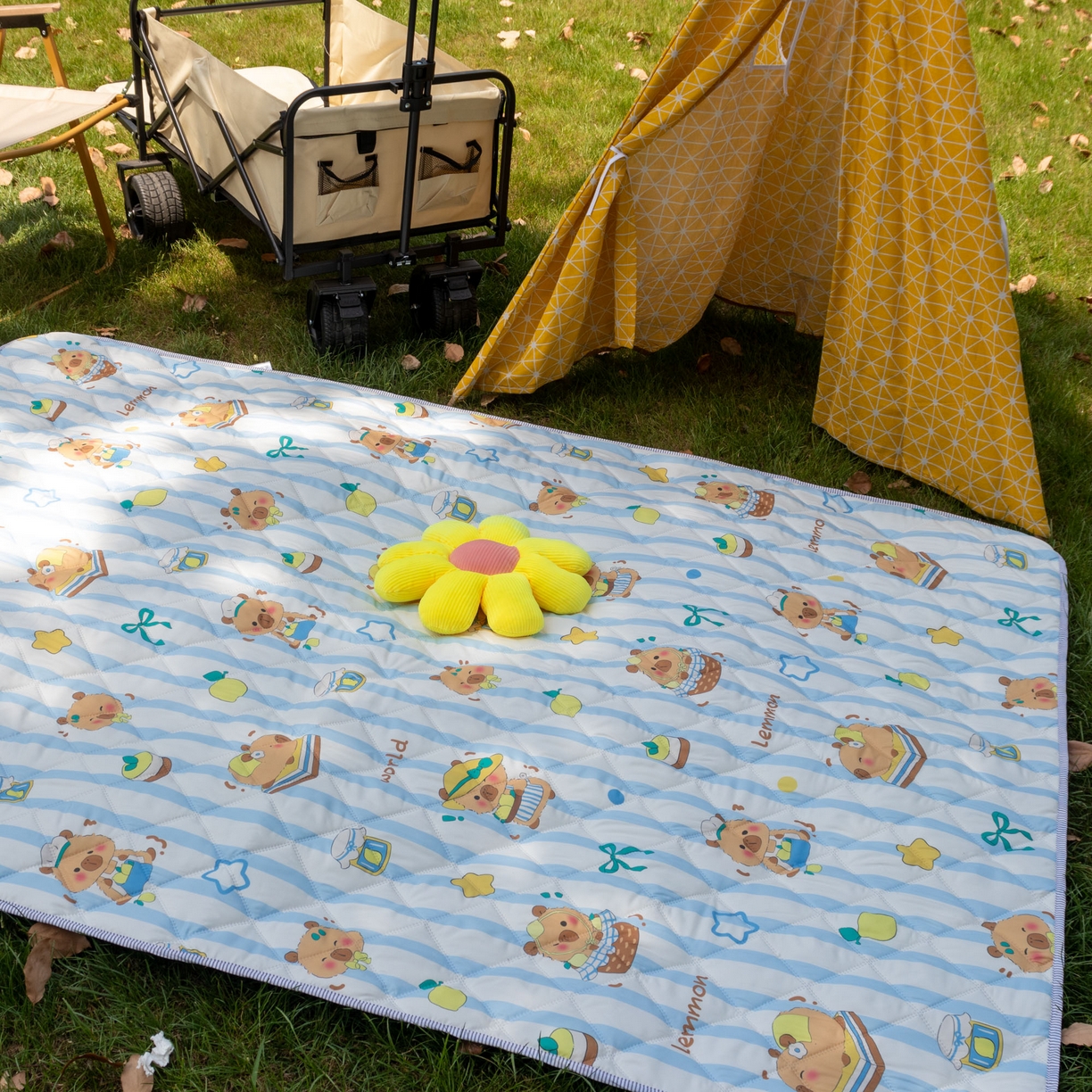 91家纺网 家纺一手货源 找家纺 欣宜家纺 2025新款铝底防水野餐垫防潮宝宝地垫爬爬垫露营垫帐篷垫 蓝条卡皮