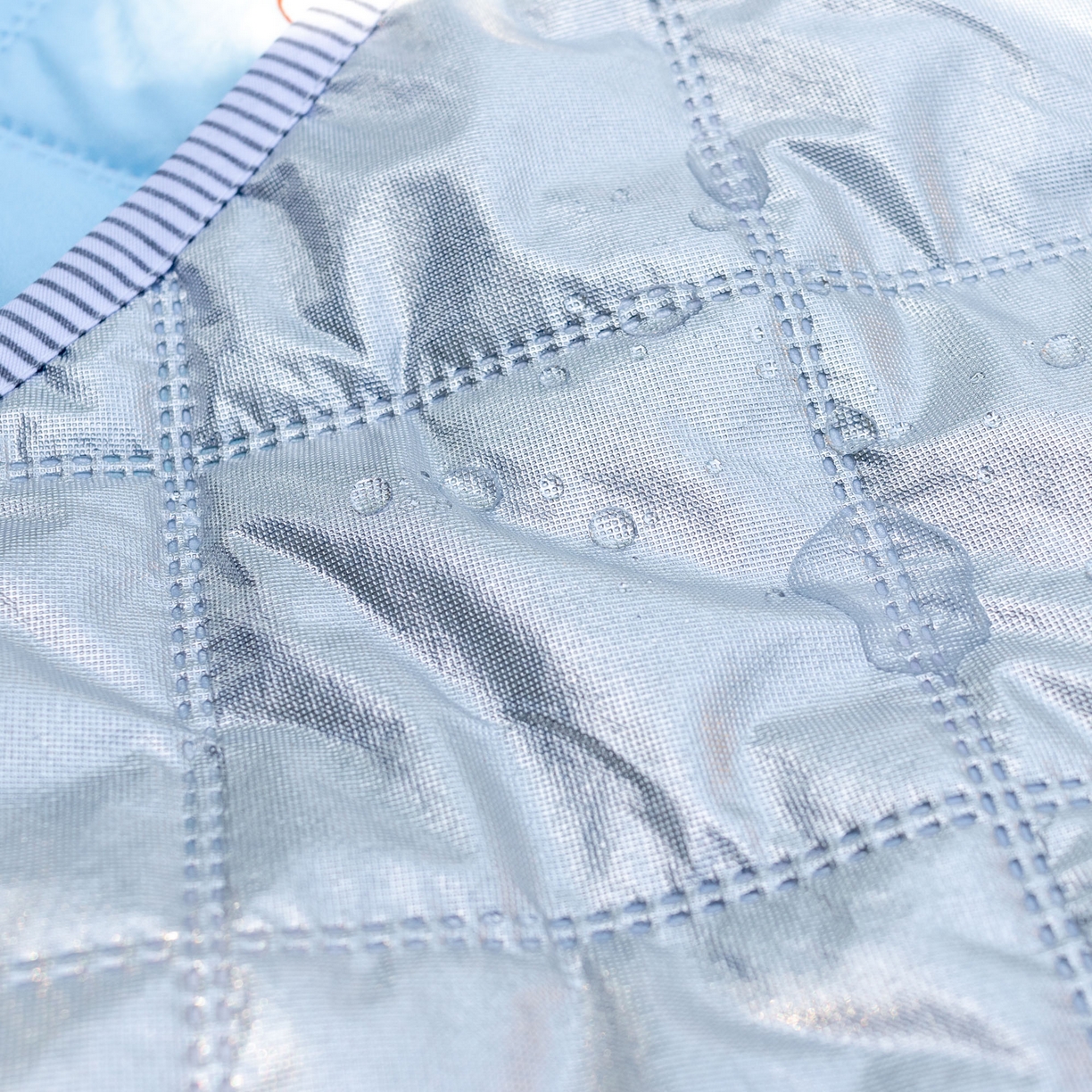 91家纺网 家纺一手货源 找家纺 欣宜家纺 2025新款铝底防水野餐垫防潮宝宝地垫爬爬垫露营垫帐篷垫 悠闲假日