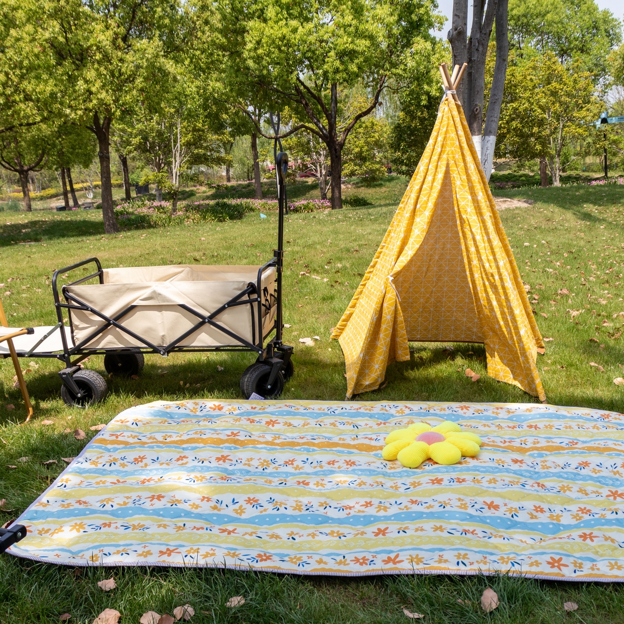 91家纺网 家纺一手货源 找家纺 欣宜家纺 2025新款铝底防水野餐垫防潮宝宝地垫爬爬垫露营垫帐篷垫 紫藤花