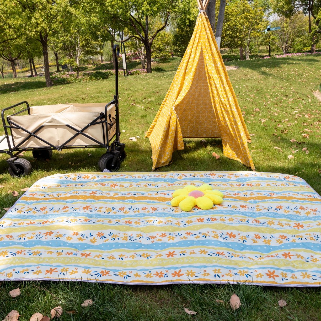 91家纺网 家纺一手货源 找家纺 欣宜家纺 2025新款铝底防水野餐垫防潮宝宝地垫爬爬垫露营垫帐篷垫 紫藤花