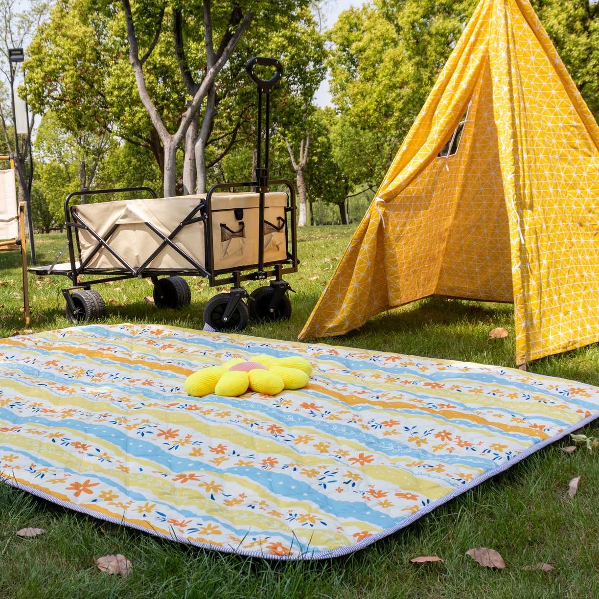 91家纺网 家纺一手货源 找家纺 欣宜家纺 2025新款铝底防水野餐垫防潮宝宝地垫爬爬垫露营垫帐篷垫 紫藤花