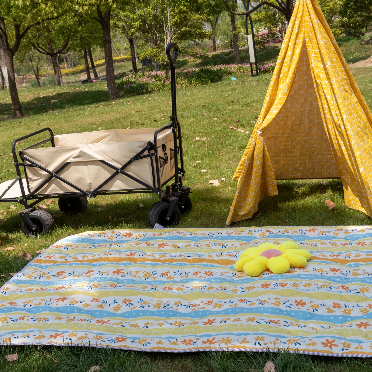 91家纺网 家纺一手货源 找家纺 欣宜家纺 2025新款铝底防水野餐垫防潮宝宝地垫爬爬垫露营垫帐篷垫 紫藤花