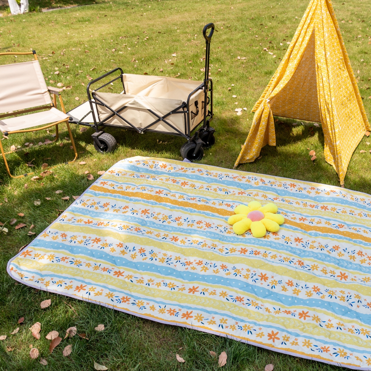 91家纺网 家纺一手货源 找家纺 欣宜家纺 2025新款铝底防水野餐垫防潮宝宝地垫爬爬垫露营垫帐篷垫 紫藤花