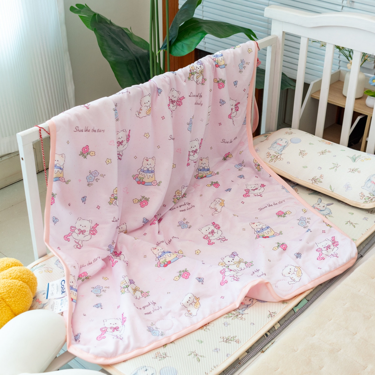 91家纺网 家纺一手货源 找家纺 （总）欣宜家纺 2025新款母婴级卡通冰淇淋夏被夏凉空调冰丝薄款被芯可机洗凉感丝冰皮被子 被子被芯