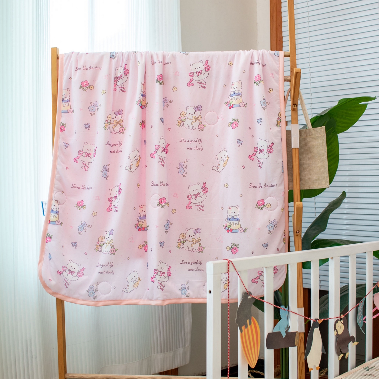 91家纺网 家纺一手货源 找家纺 （总）欣宜家纺 2025新款母婴级卡通冰淇淋夏被夏凉空调冰丝薄款被芯可机洗凉感丝冰皮被子 被子被芯