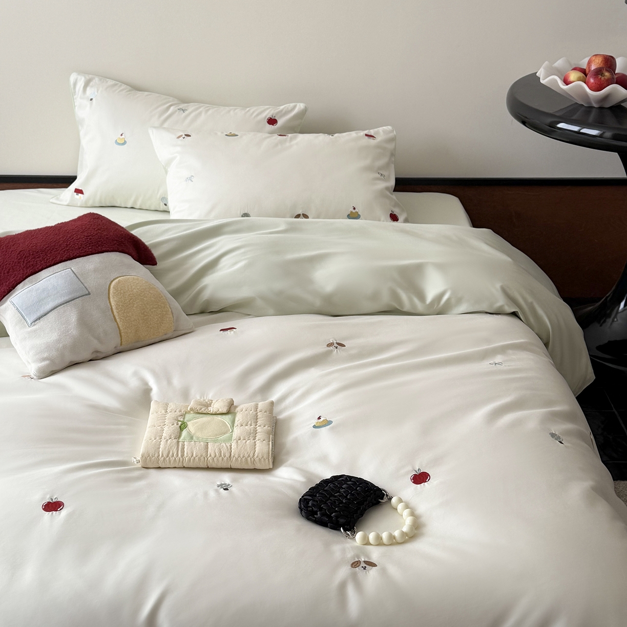 91家纺网 家纺一手货源 找家纺 鹿班家居 2026春季新品100S长绒棉精密刺绣系列四件套-彩虹绘梦（标准会员-20元) 彩虹绘梦-草绿