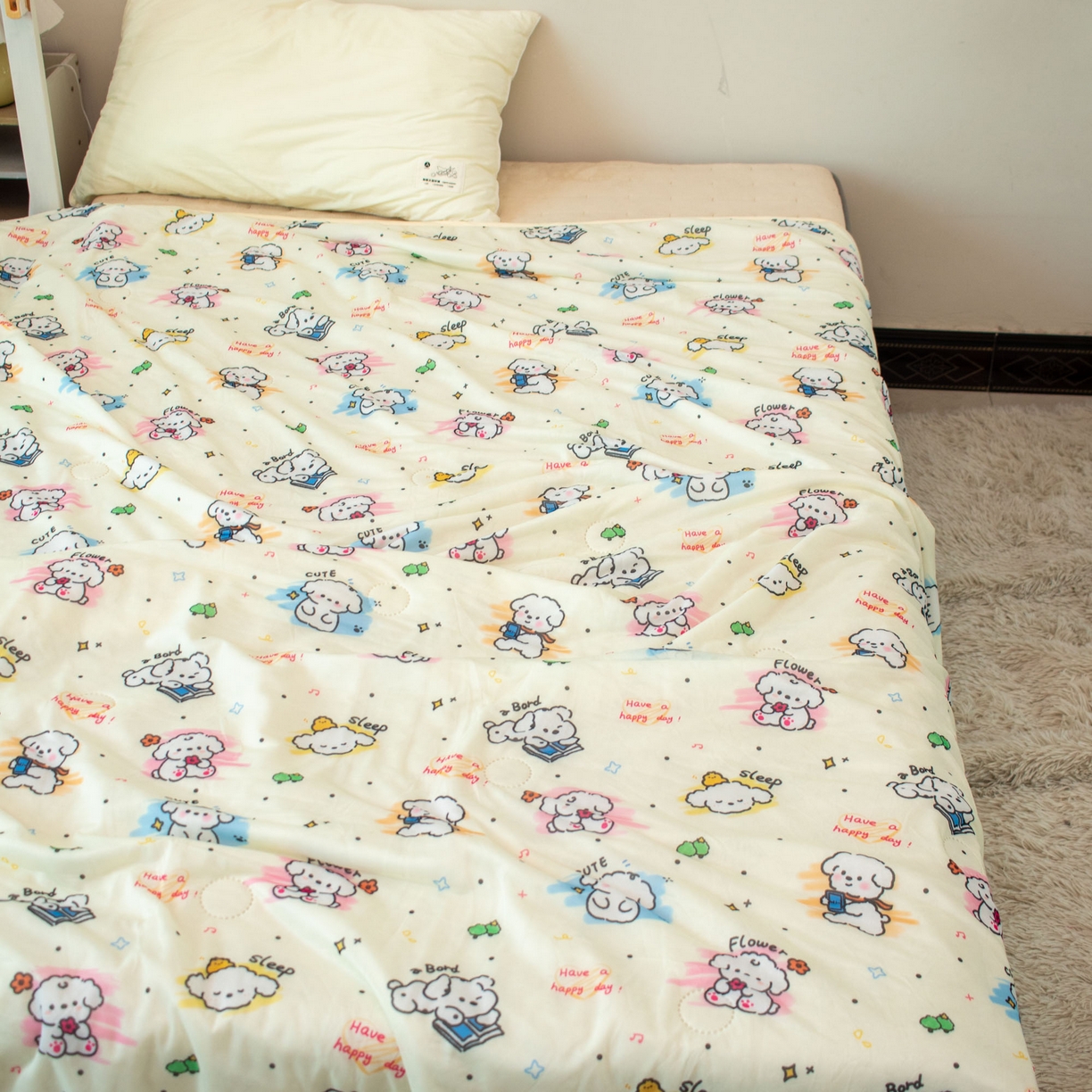 91家纺网 家纺一手货源 找家纺 欣宜家纺 2025新款母婴级卡通冰淇淋夏被夏凉空调冰丝薄款被芯可机洗凉感丝冰皮被子 被子被芯 乖乖狗
