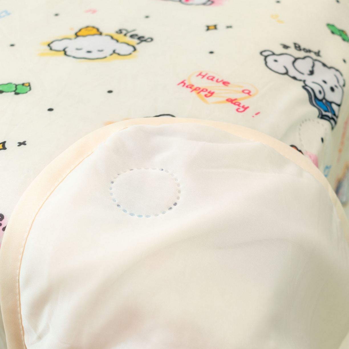 91家纺网 家纺一手货源 找家纺 欣宜家纺 2025新款母婴级卡通冰淇淋夏被夏凉空调冰丝薄款被芯可机洗凉感丝冰皮被子 被子被芯 乖乖狗