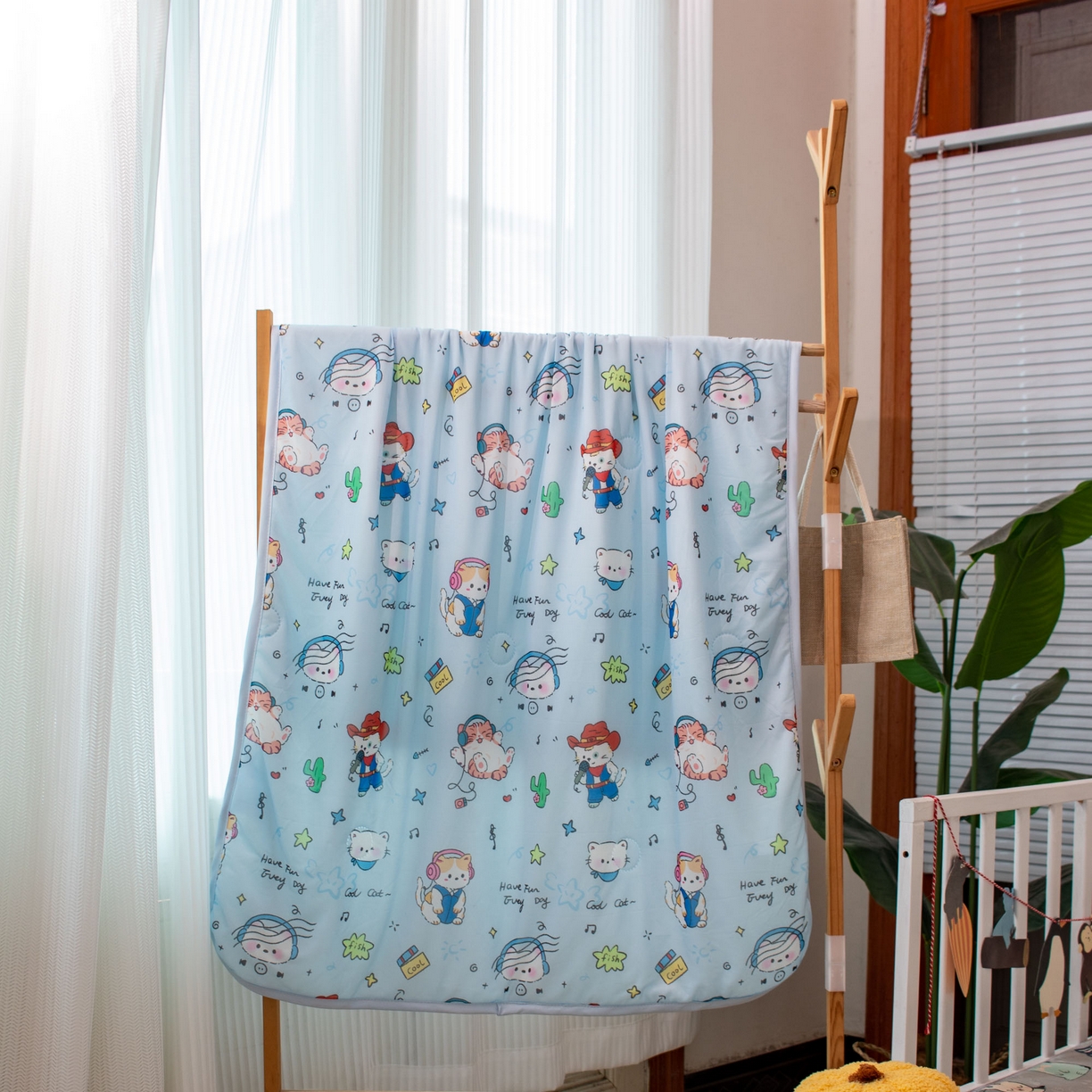 91家纺网 家纺一手货源 找家纺 欣宜家纺 2025新款母婴级卡通冰淇淋夏被夏凉空调冰丝薄款被芯可机洗凉感丝冰皮被子 被子被芯 摇滚猫