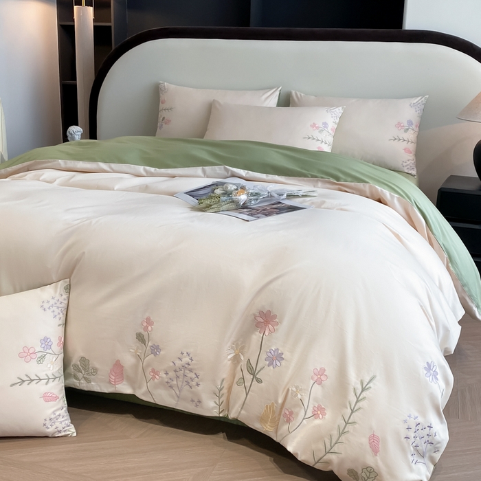 91家纺网 家纺一手货源 找家纺 欣宜家纺 2025新款全棉长绒棉刺绣绣花款纯棉四件套高端礼盒款-洛可系列 洛可可-白绿